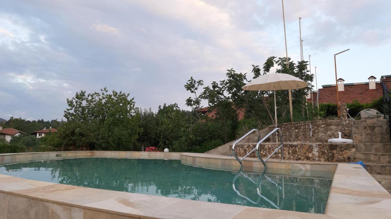 Family Hotel Belvedere Dŭlgopol Εξωτερικό φωτογραφία