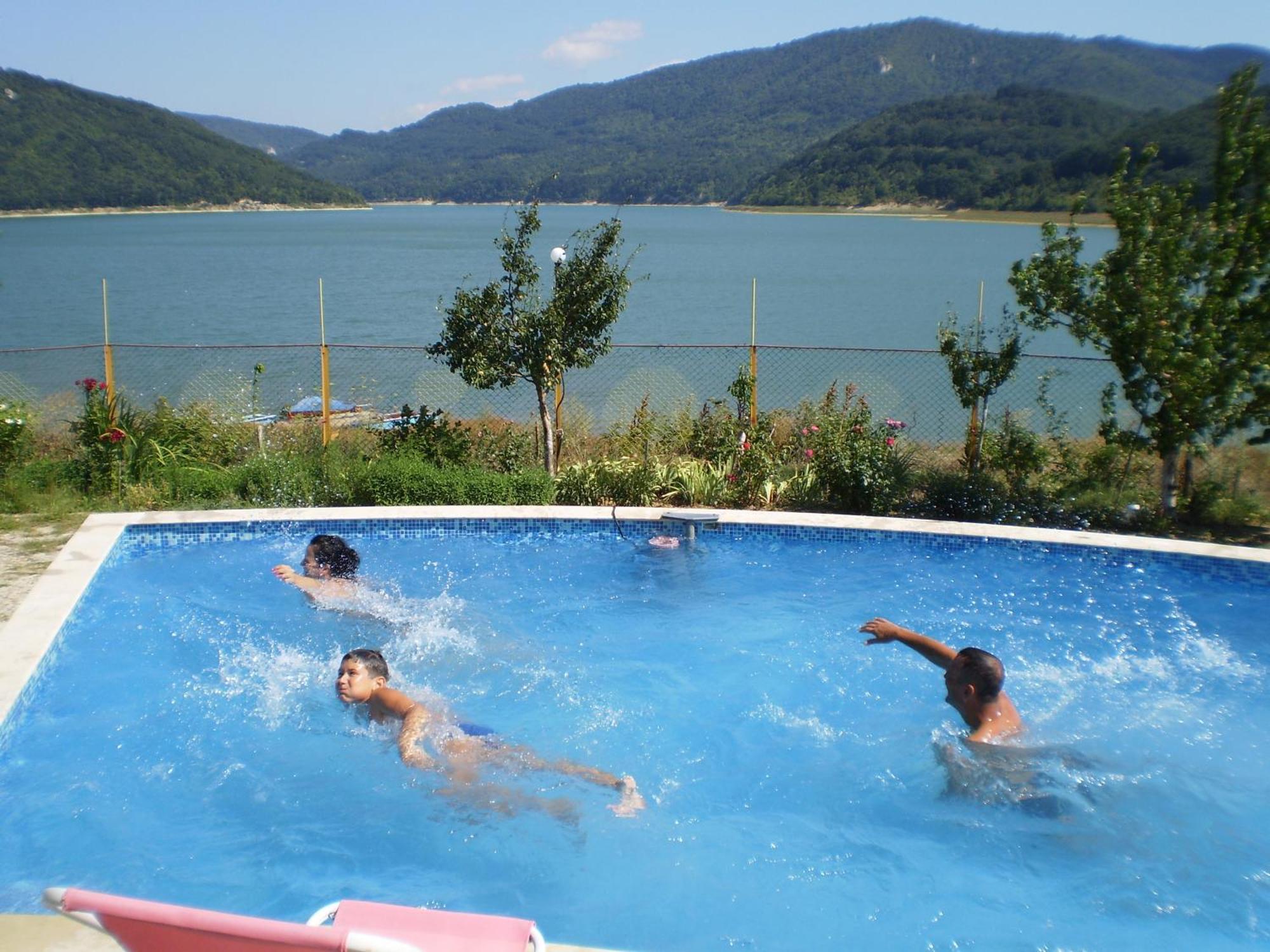 Family Hotel Belvedere Dŭlgopol Εξωτερικό φωτογραφία