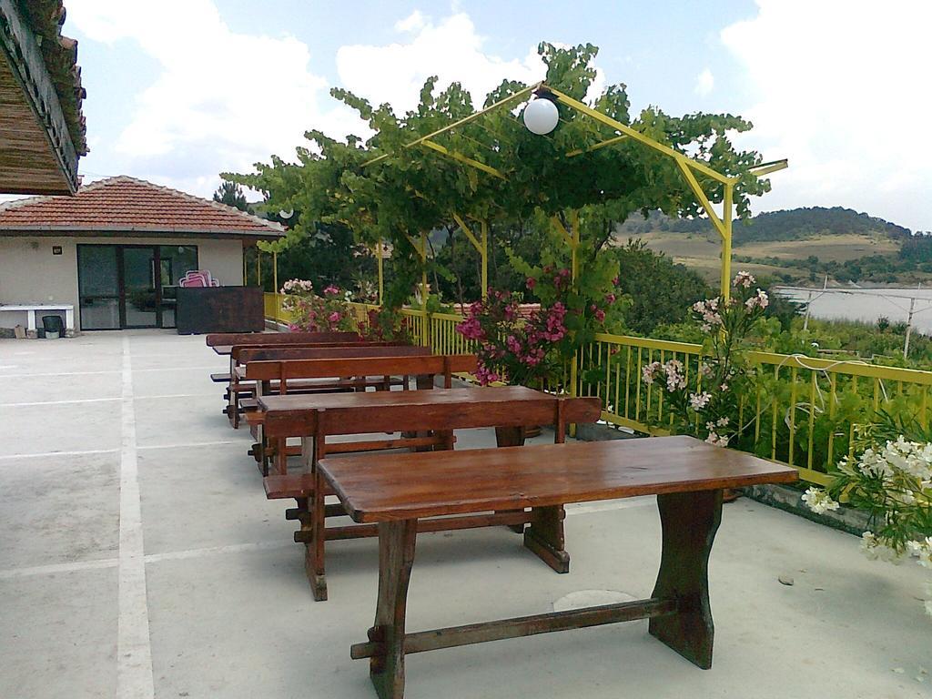 Family Hotel Belvedere Dŭlgopol Εξωτερικό φωτογραφία