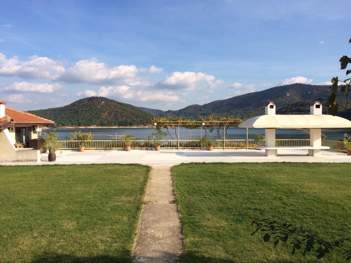 Family Hotel Belvedere Dŭlgopol Εξωτερικό φωτογραφία