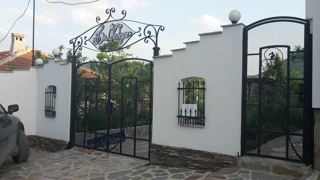Family Hotel Belvedere Dŭlgopol Εξωτερικό φωτογραφία